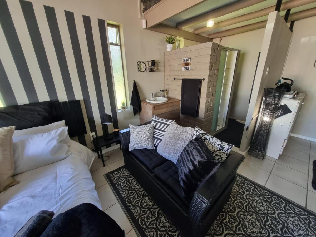 Angel 8 Airbnb Apartment 2 Robertson Exterior foto